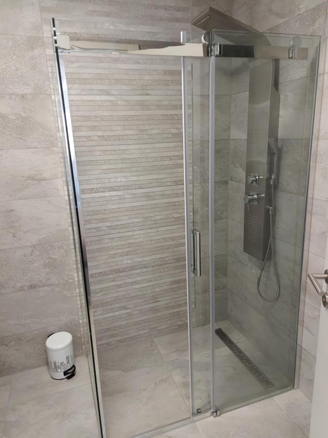 Apartman Matilda 2 กราดัซ ภายนอก รูปภาพ